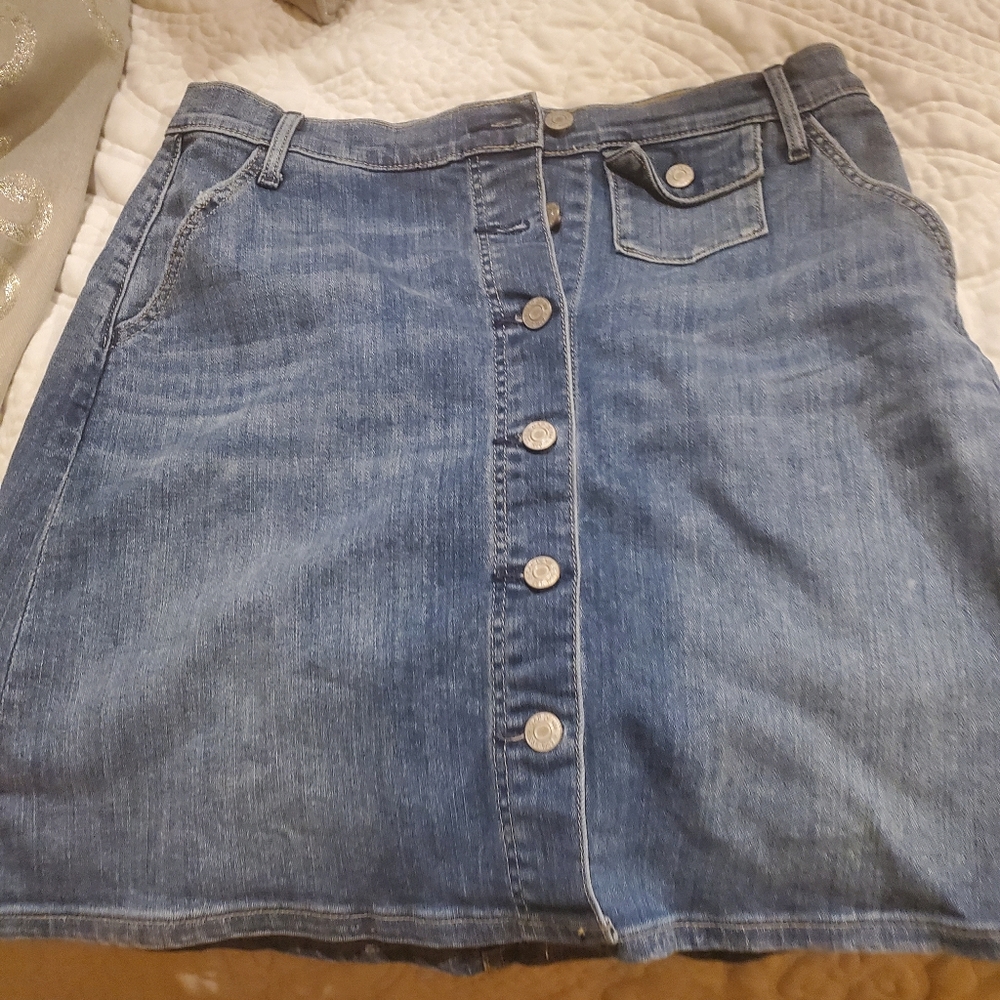 skirt never worn